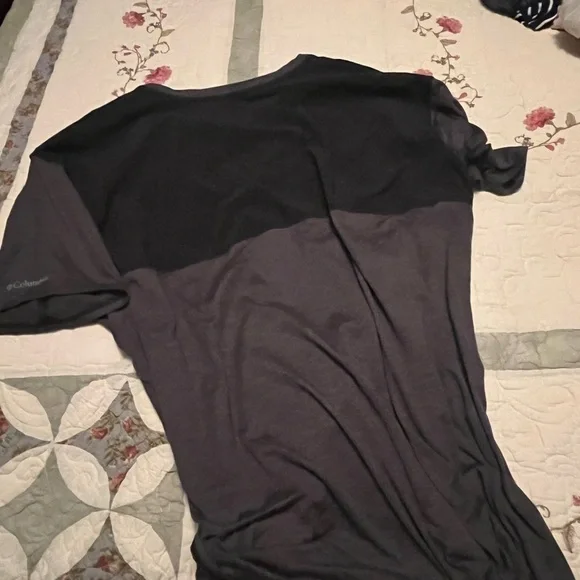 Columbia Sportwear Shirt - Picture 4 of 5